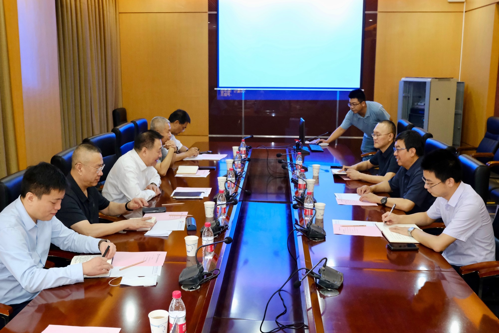 工投集團黨委書記、董事長金輝拜訪西北有色金屬研究院