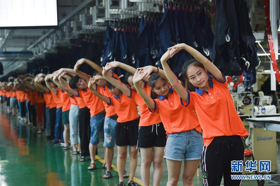 (新華全媒頭條·壯闊東方潮 奮進(jìn)新時(shí)代——慶祝改革開放40年·圖文互動)(6)敢為天下先 愛拼才會贏——“晉江經(jīng)驗(yàn)”啟示錄